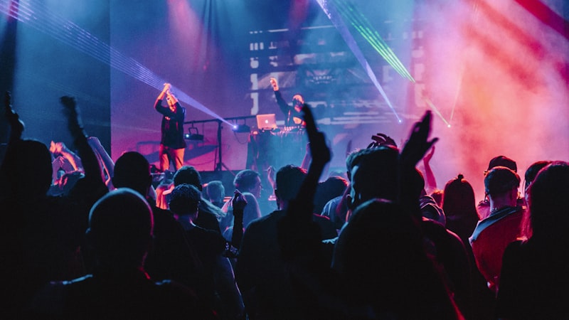 铁粉聚集地球迷社区 - 球迷互动讨论与观点交流